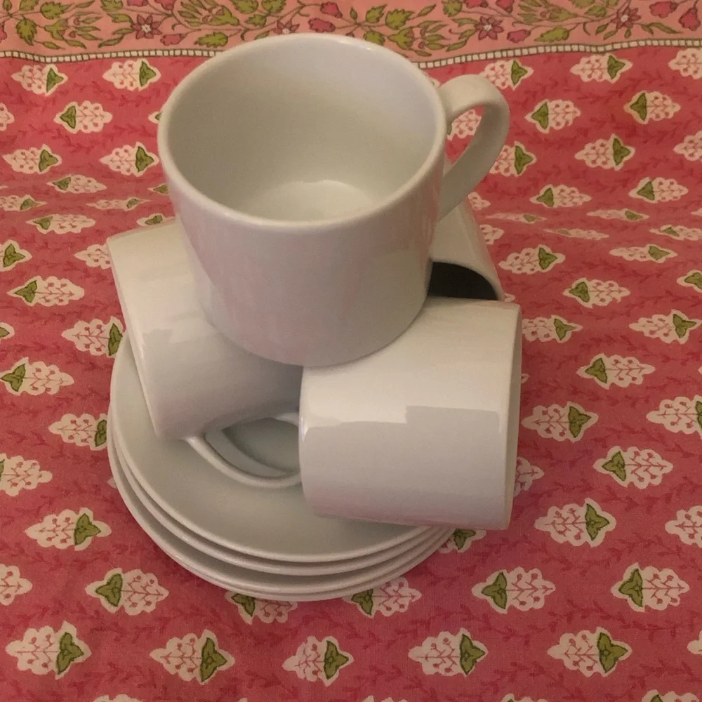 Crate & Barrel Set of 4 White Porcelain Espresso Demitasse Cups with Saucers
